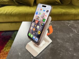 Journey Summit 3-in-1 Wireless Charging Station