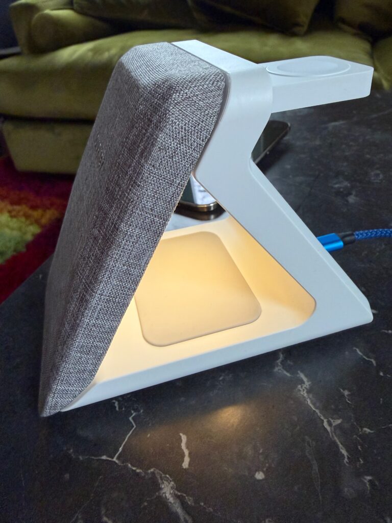 Journey Summit 3-in-1 Wireless Charging Station