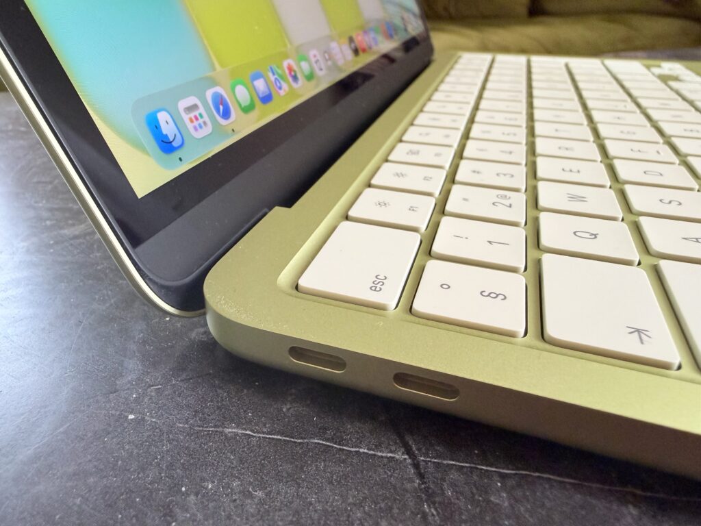 Macbook Neo portar