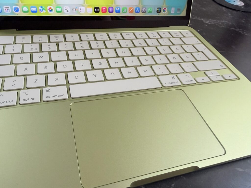 Macbook Neo styrplatta är riktigt bra - och den är klickbar. På riktigt!