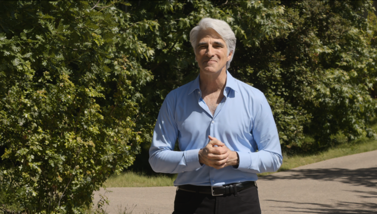 Craig Federighi förklarar Google-samarbetet bakom nya Siri